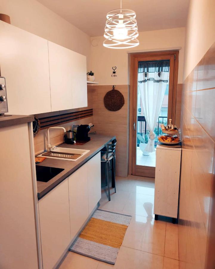 Deluxe Alba Apartment Locorotondo Exterior photo